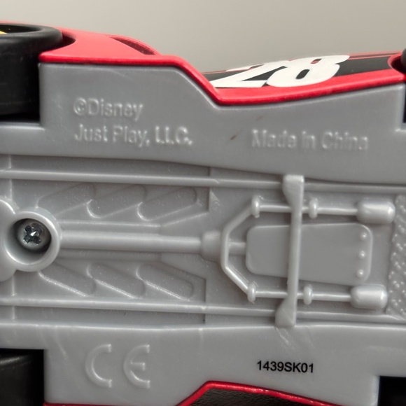 Disney Junior MICKEY MOUSES ROASTER Racer DIECAST Car Toy #28 Red Just Play - Picture 9 of 9